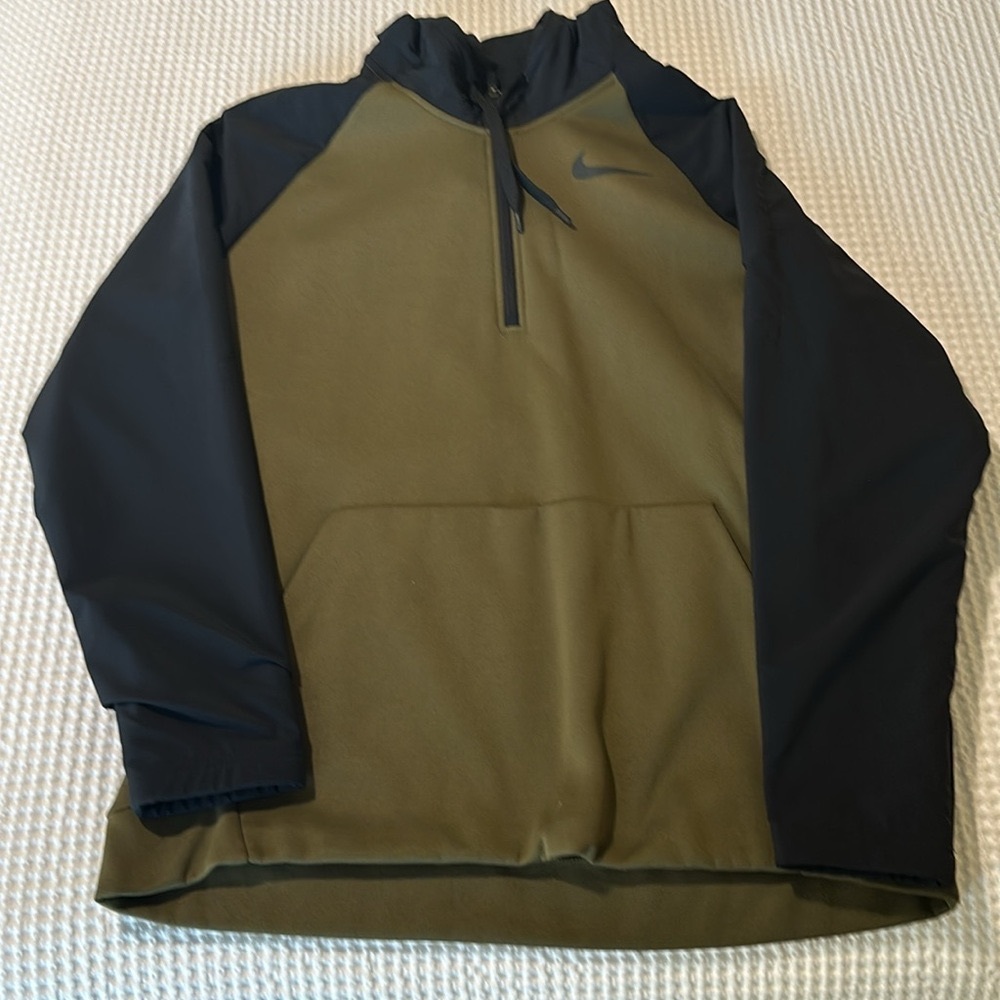 Men’s Nike Dri-Fit Hoodie, Large